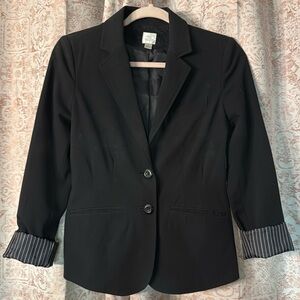 Classic black blazer by Lauren Conrad Women’s size 4 button up w/roll up sleeves